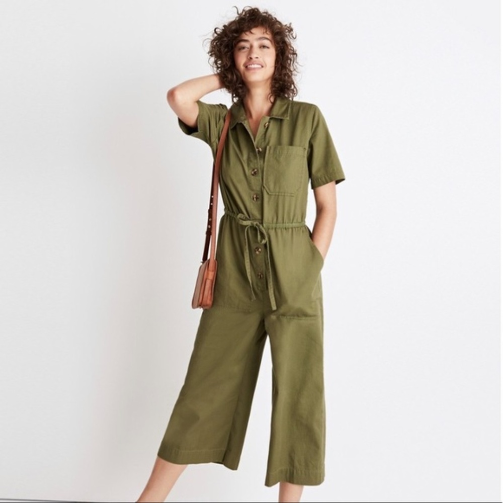 WIDE-LEG UTILITY JUMPSUIT in DESERT OLIVE
